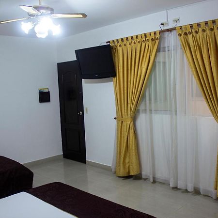 Hotel Plazuela San Ignacio Медельин Экстерьер фото