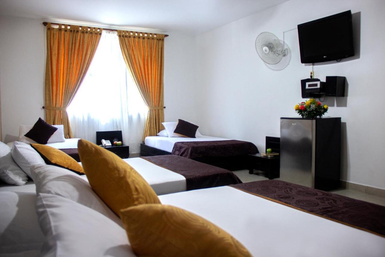 Hotel Plazuela San Ignacio Медельин Экстерьер фото